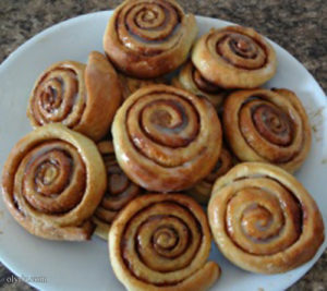 Cinnamon-Rolls.jpg - breakfast-menu